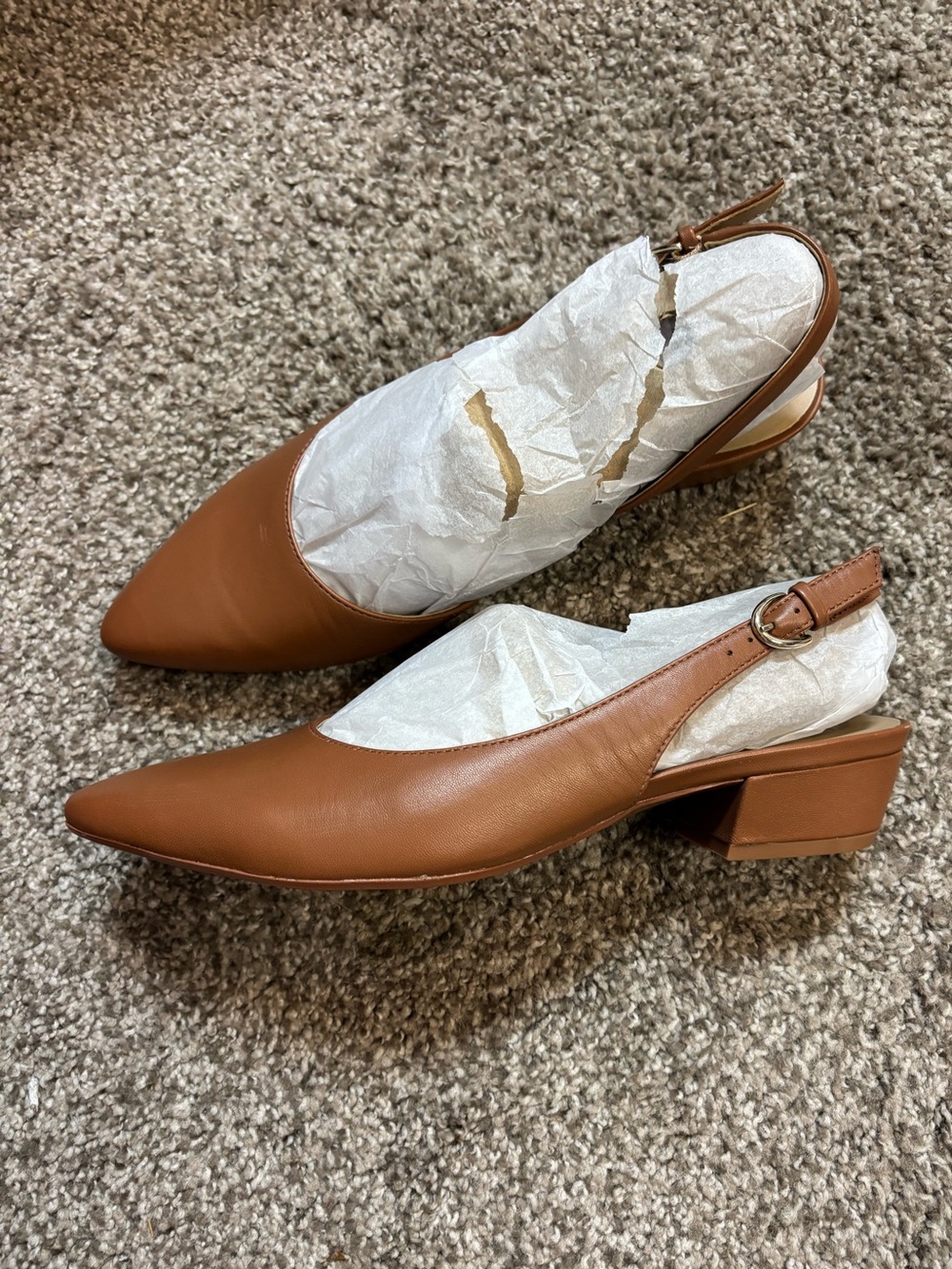Naturalizer Banks Slingback Kitten Heels English Tea Leather Beige Tan 8 Wide - Picture 2 of 5